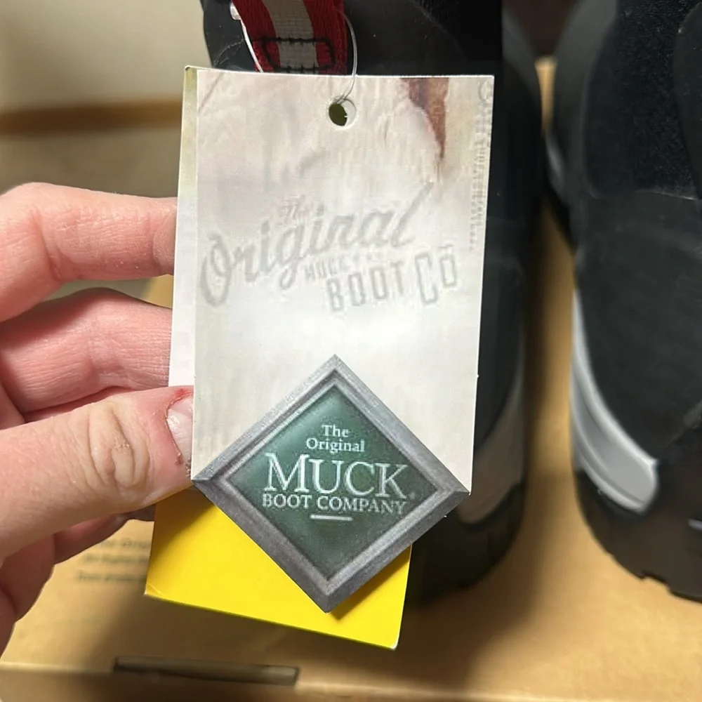 Muck apex 14 box